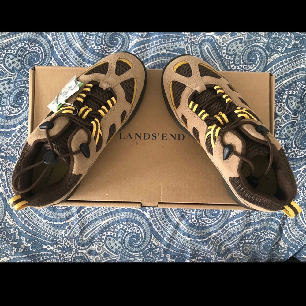 Lands’ End shoes